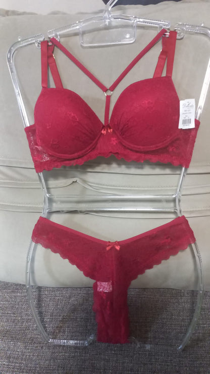 Conjunto Lingerie Strip com Bojo e Alças Cruzadas - frente
